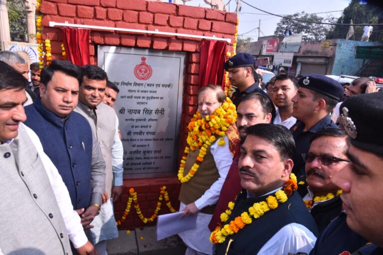 गोहाना में ग्रामीण विकास पर डॉ अरविंद शर्मा का संबोधन