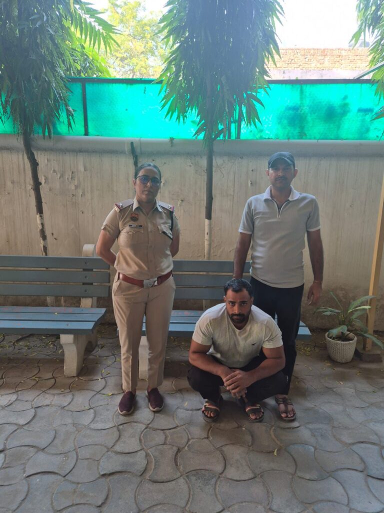 WhatsApp Image 2025-10-16 at 16.10.00