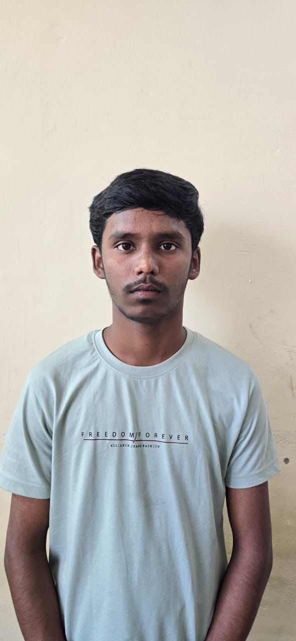 WhatsApp Image 2025-10-24 at 17.12.22