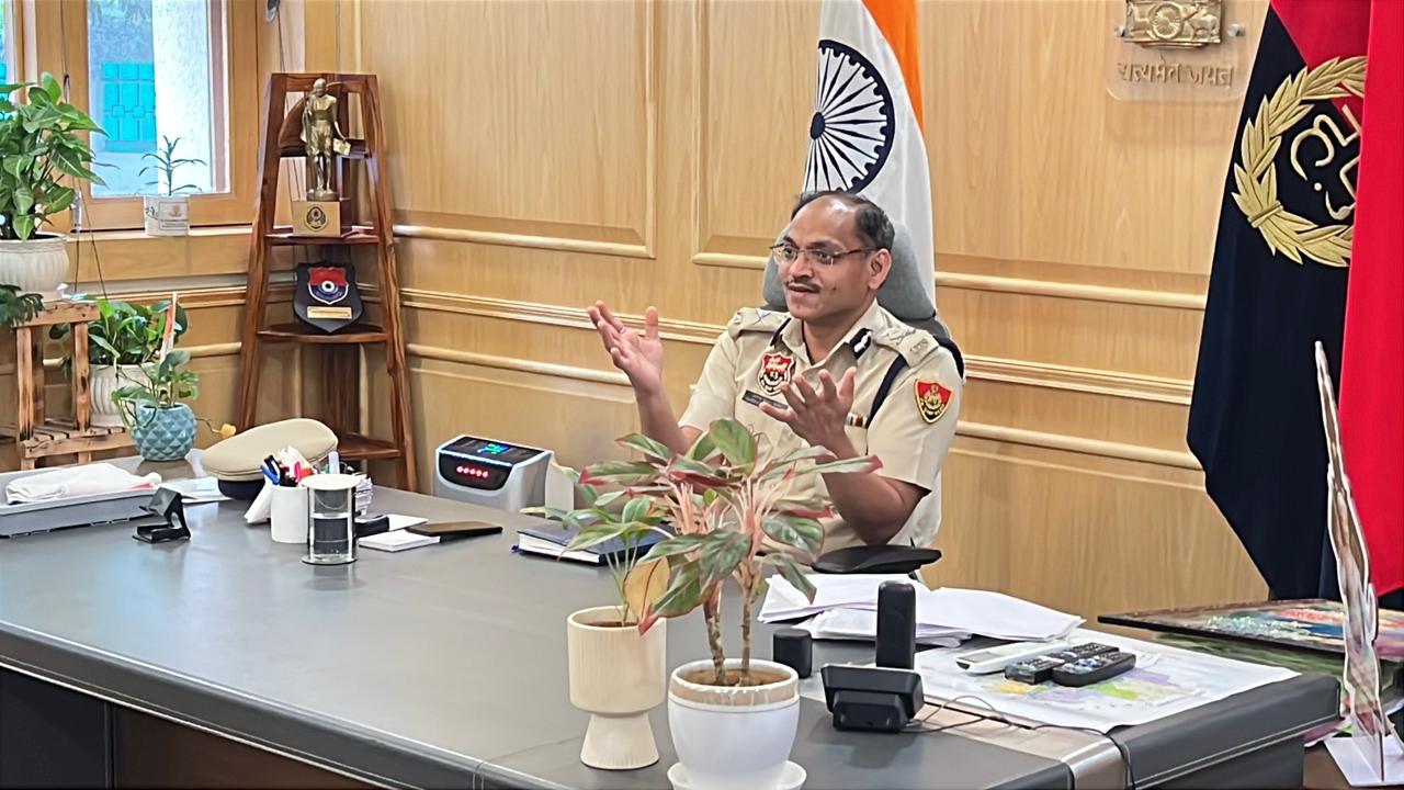 WhatsApp Image 2025-11-14 at 17.50.56