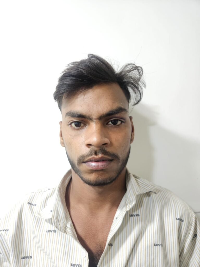 WhatsApp Image 2025-11-24 at 18.15.35