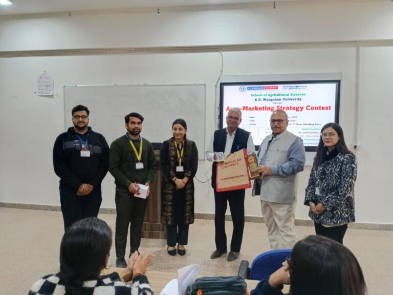 KRMU students presenting agro-marketing strategies