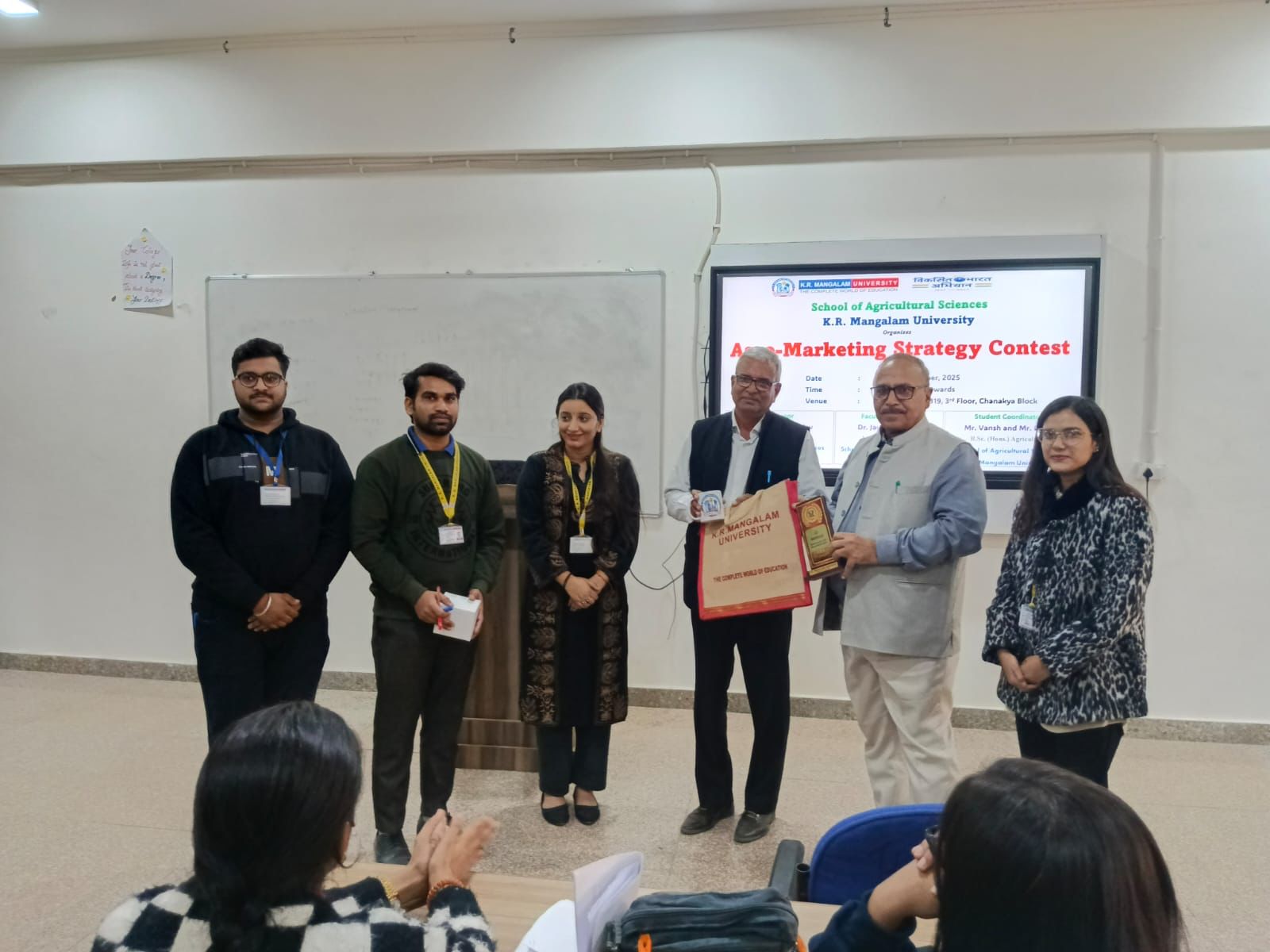 KRMU students presenting agro-marketing strategies