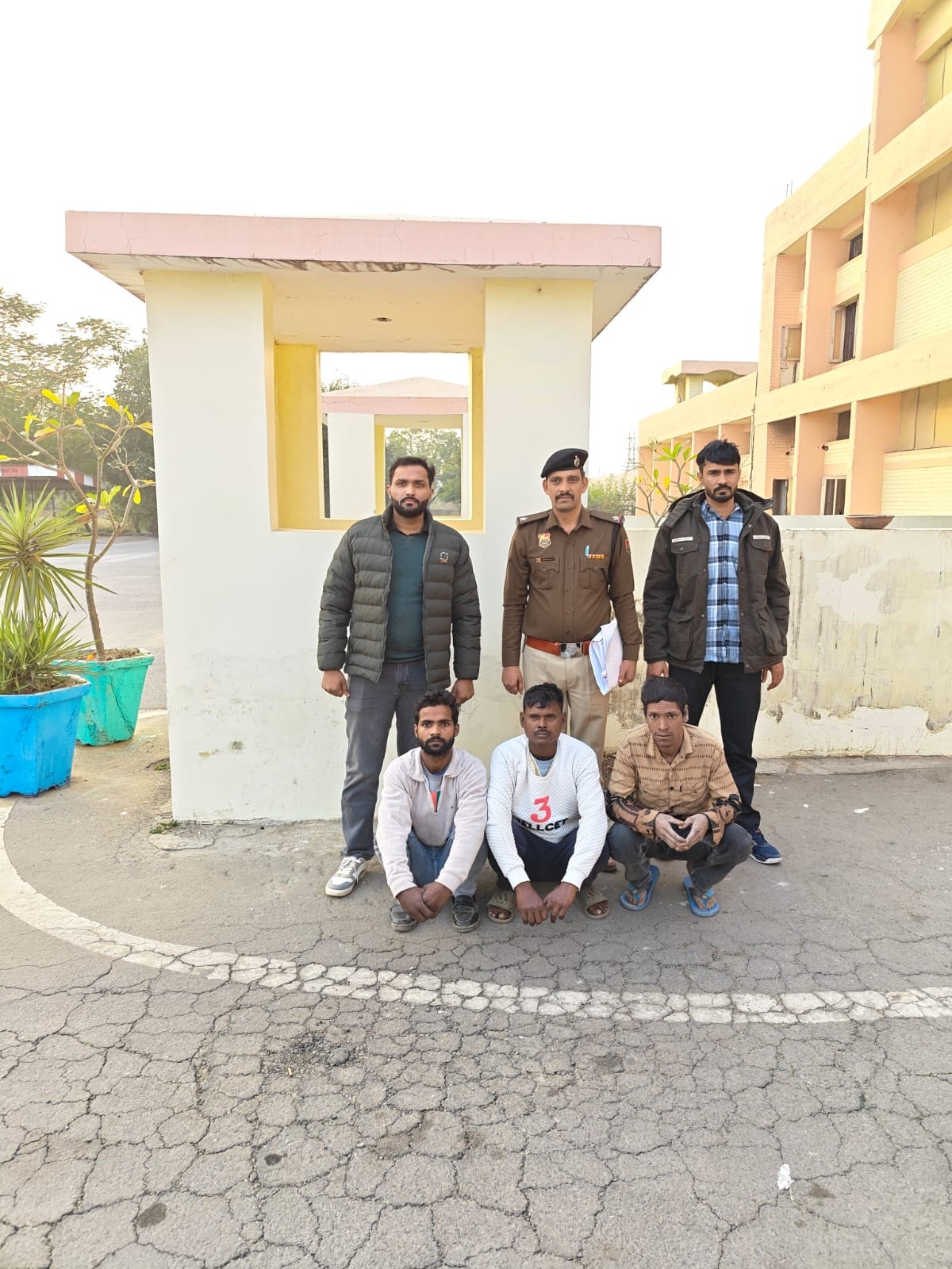 भुपानी शराब ठेके पर मारपीट, पुलिस कार्रवाई