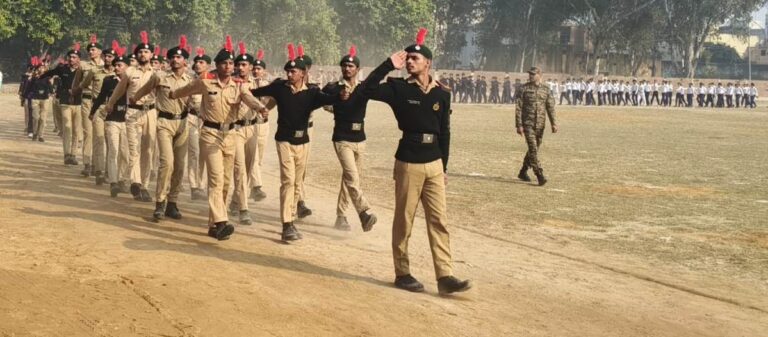 पलवल में गणतंत्र दिवस रिहर्सल और मार्च पास्ट की तैयारी