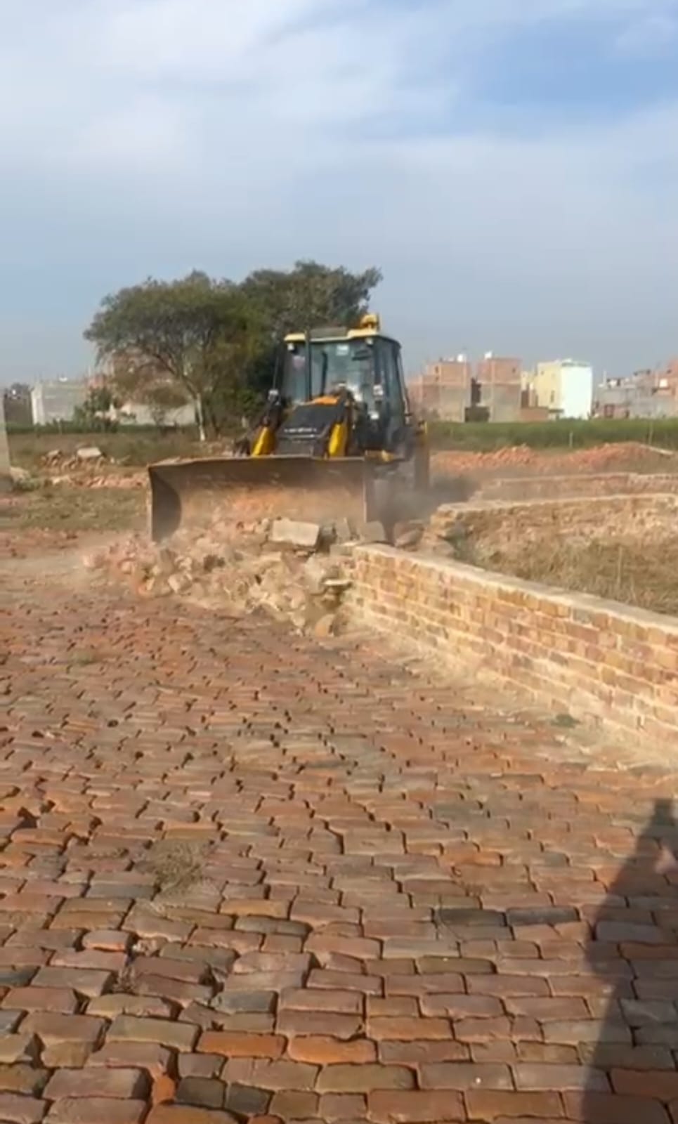 सोनीपत के नाहरा, नाहरी और डिहकी गांव में अवैध कॉलोनी ध्वस्तीकरण