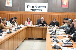 डीएस ढेसी एसएमडीए सोनीपत बैठक का निरीक्षण करते हुए