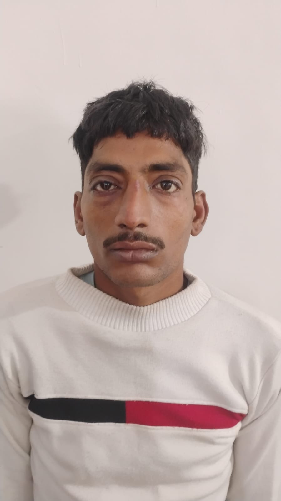 फरीदाबाद पुलिस द्वारा देसी कट्टा के साथ आरोपी गिरफ्तार