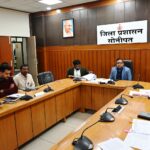 सोनीपत में मुख्यमंत्री घोषणाओं के विकास कार्यों की समीक्षा करते उपायुक्त सुशील सारवान