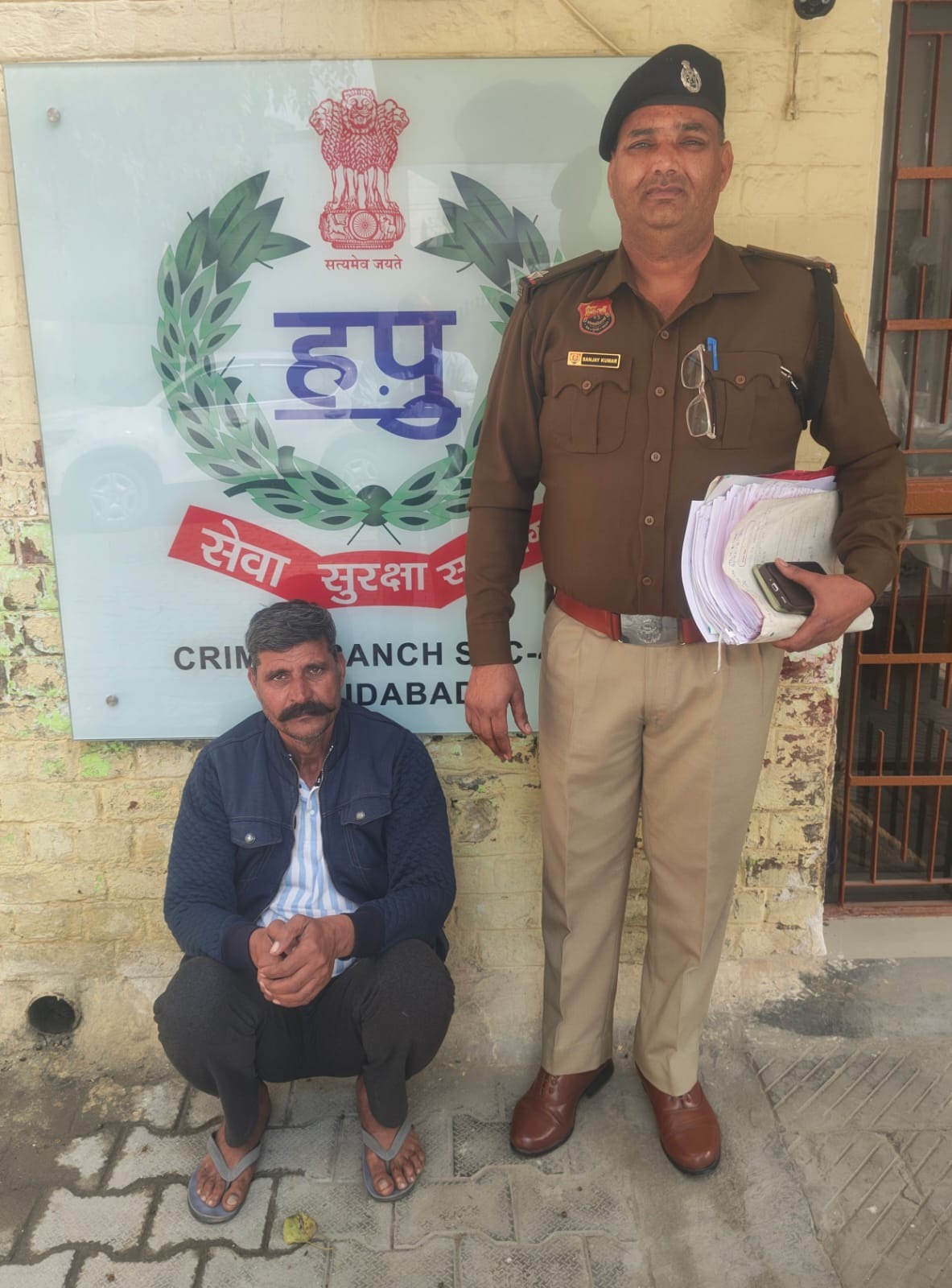 हत्या के प्रयास में आरोपी गिरफ्तार करते हुए फरीदाबाद पुलिस की टीम